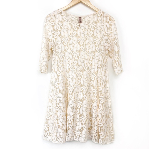 Free People Dresses & Skirts - Free People Cream Lace Mini 3/4 Sleeve Dress